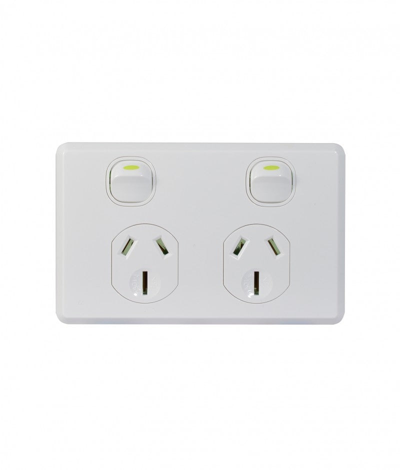 Cheetah Power Point Switched 2 Gang, 15A 250V (CHPP152G) GSM
