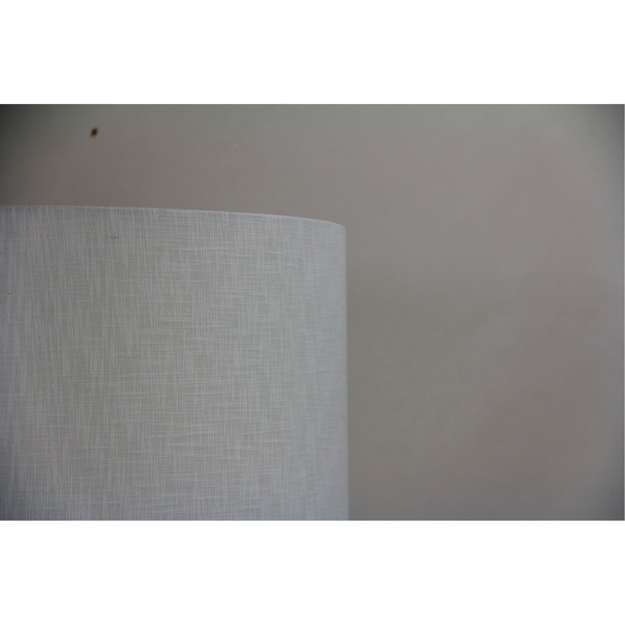 400-400-250 / 16" DRUM WHITE LINEN SHADE E27 - OL91937