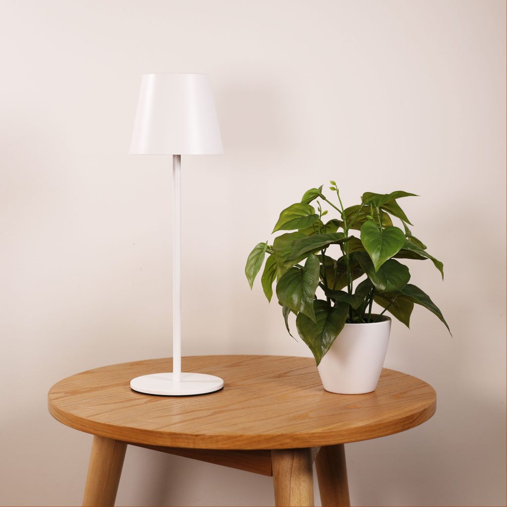 MINDY LED RECHARGABLE TABLE LAMP WHITE OL92651WH