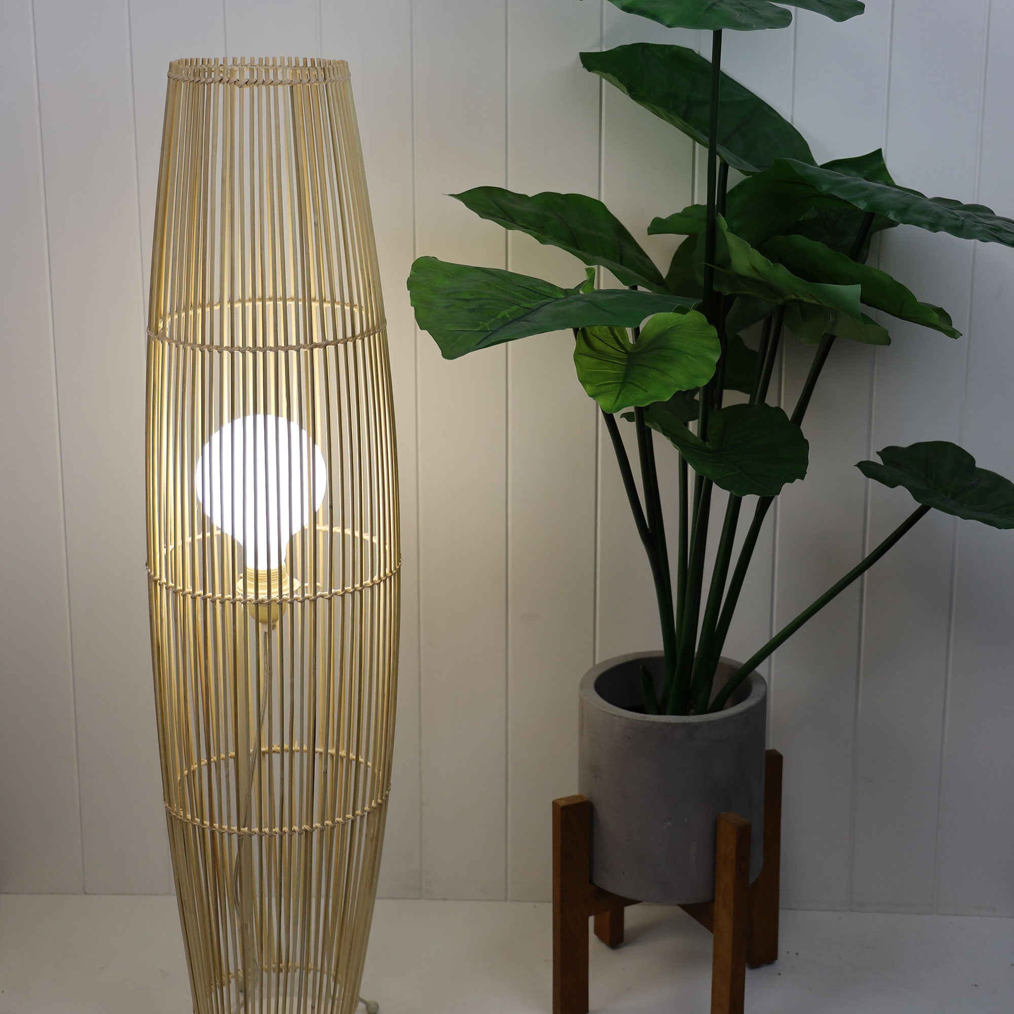 MATRAM NATURAL CANE FLOOR LAMP - OL93245