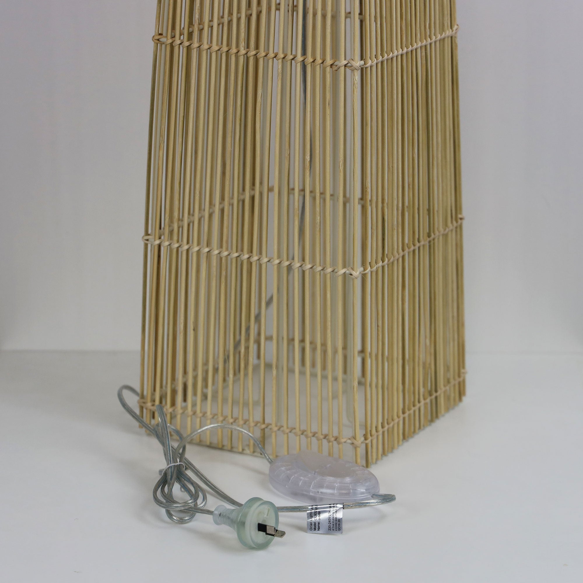 JAMBI NATURAL CANE FLOOR LAMP - OL93255