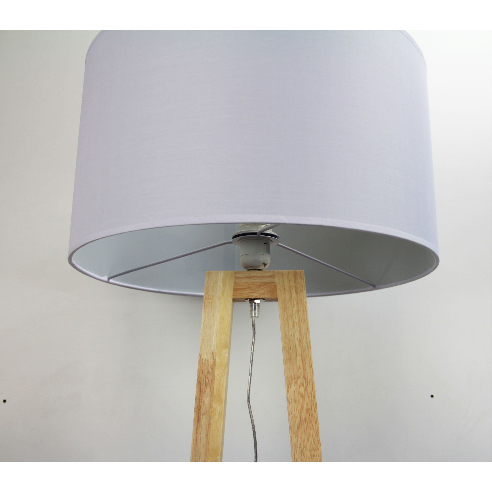 EDRA FLOOR LAMP White Scandi Floor Lamp with White Cotton Shade - OL93533WH