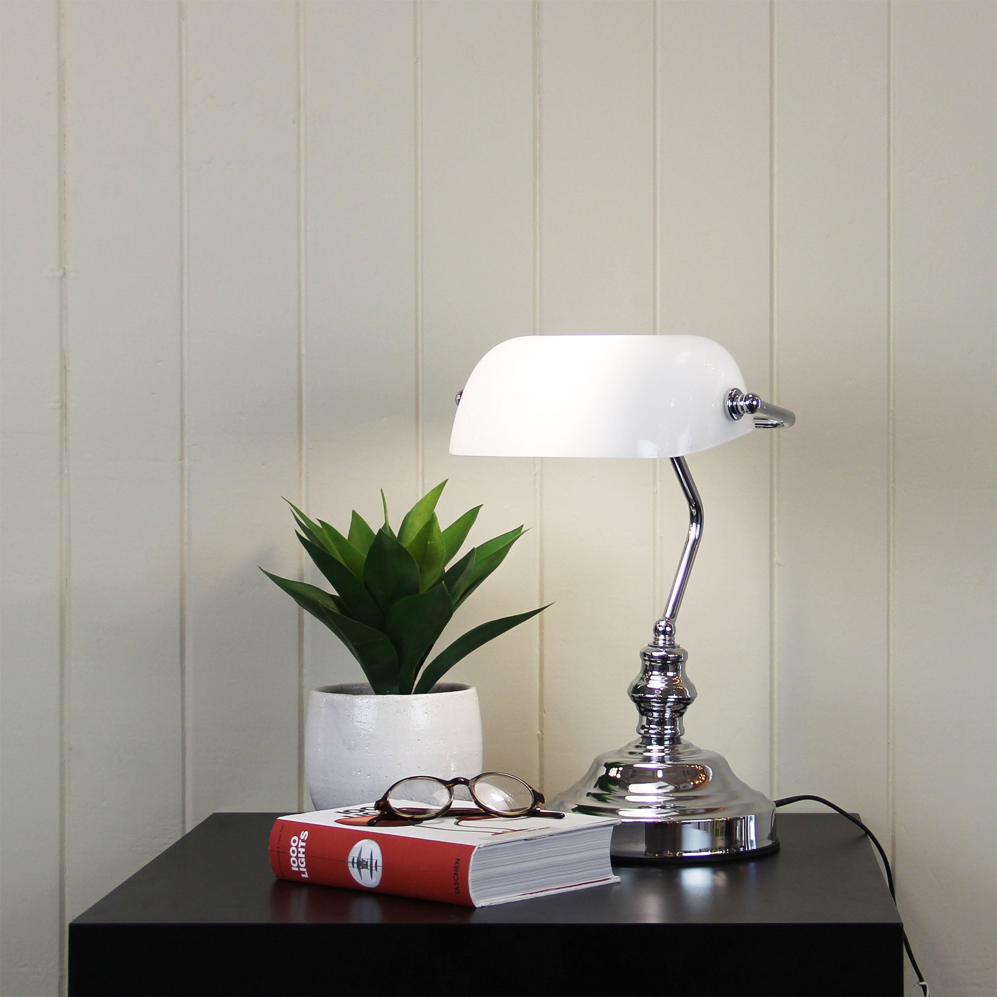 BANKERS LAMP TOUCH CHROME / GLOSS OPAL ON-OFF - OL99458CH
