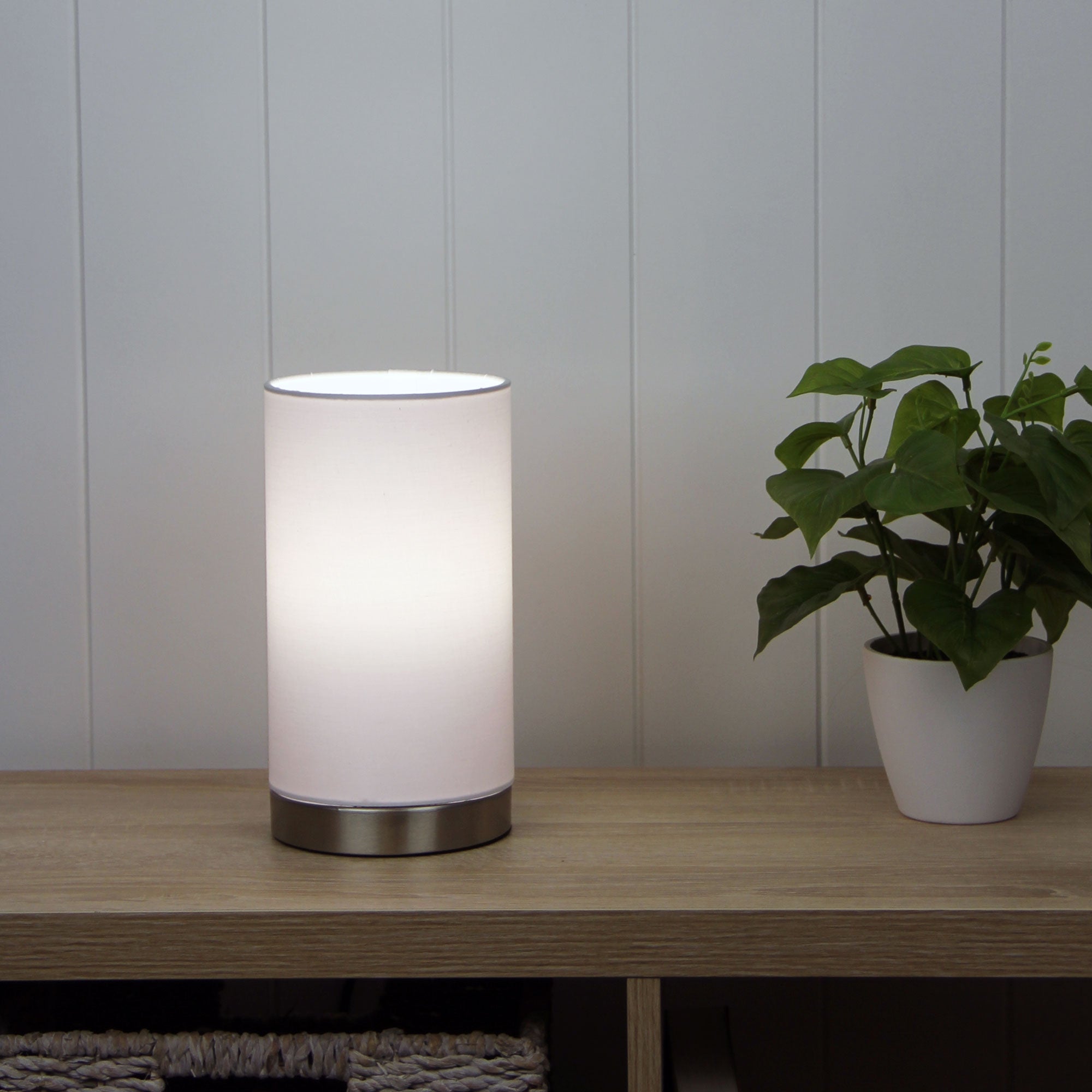 MANTEL TOUCH LAMP w/ WHITE SHADE ON-OFF - OL99469WH