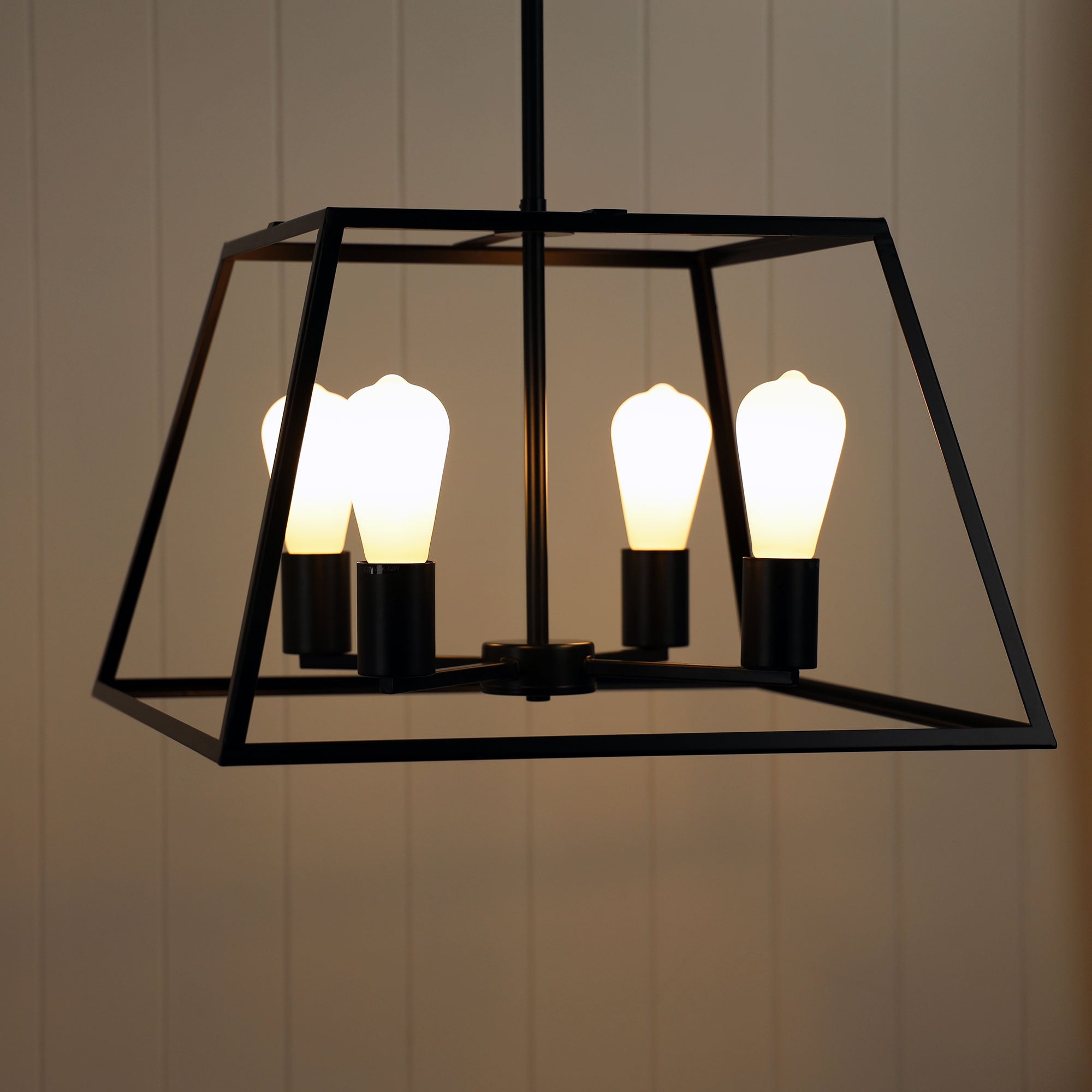 SOUTHPORT 48 Black 4 Light Pendant - SL66904BK