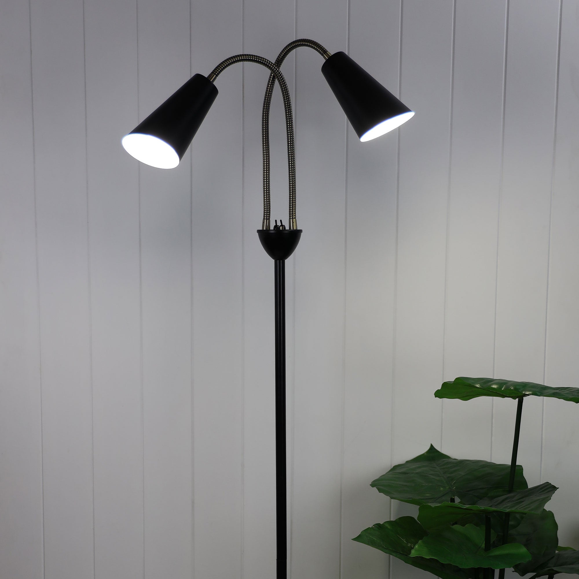 WALT TWIN FLOOR LAMP ANT BRASS + BLACK - SL98812AB