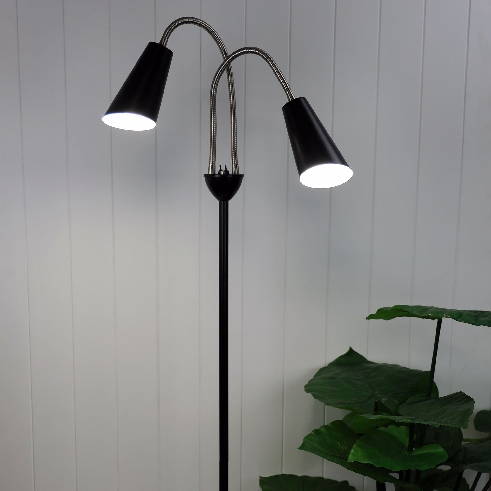 WALT TWIN FLOOR LAMP BRUSHED CHROME + BLACK - SL98812BC