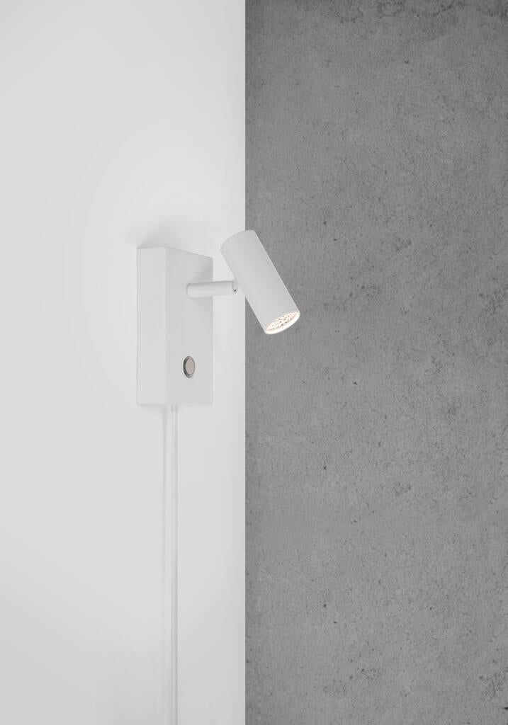 Omari Wall Metal White 3.2W 90°Tilt - 2112231001