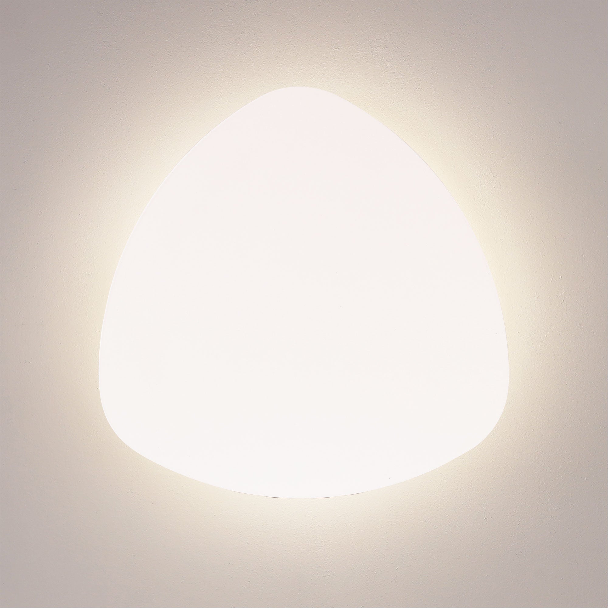 https://oriel-lighting.com.au/wp-content/uploads/2026/03/OL53251_27WH_LIT.jpg