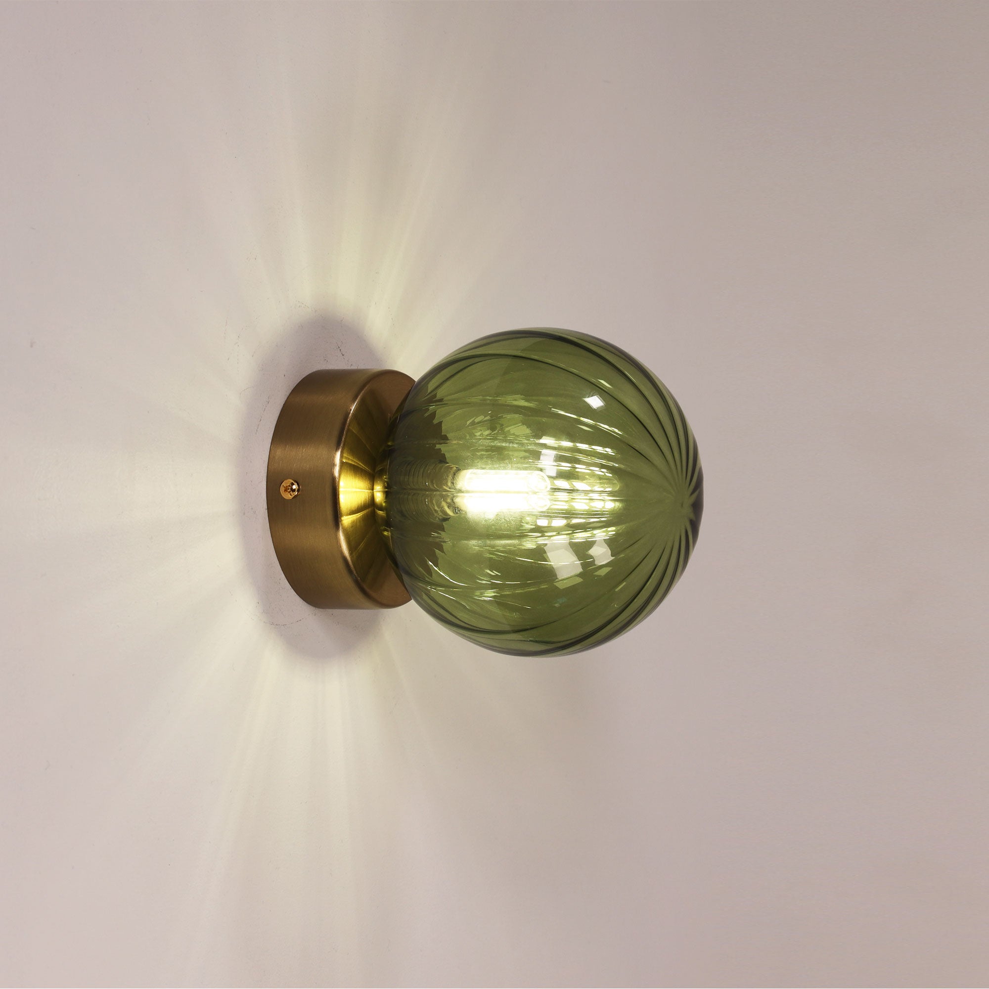 https://oriel-lighting.com.au/wp-content/uploads/2025/12/OL54229GN_LS1.jpg