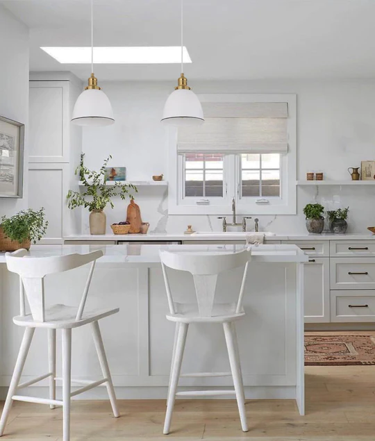 CEREMA: Interior White with Antique Brass & Black Highlight Ellipse Pendant Light- CEREMA1