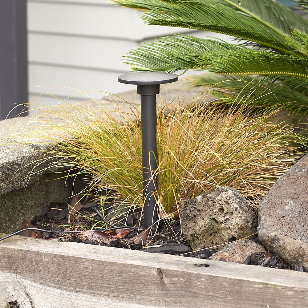 LINDON 12V GARDEN SPIKE LIGHT BLACK