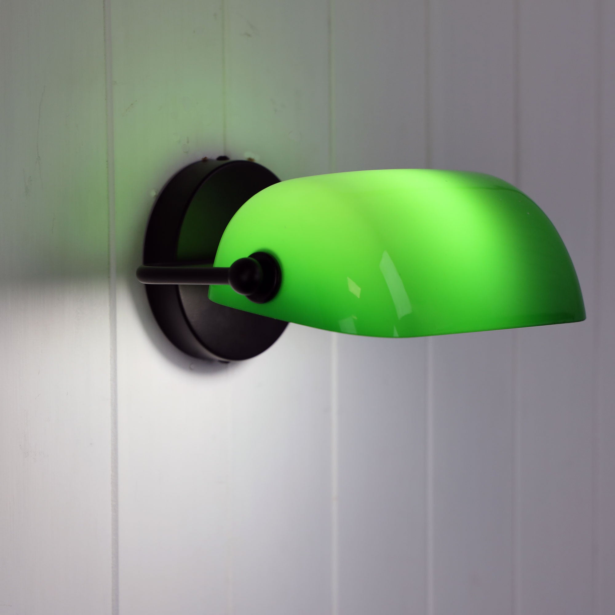 BANKERS WALL LIGHT BLACK / GREEN - OL50401BK