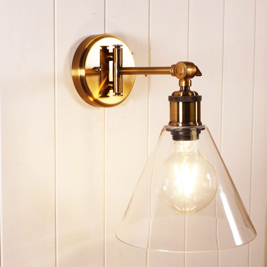 HEATH WALL LIGHT BRASS / CLEAR OL69481BR
