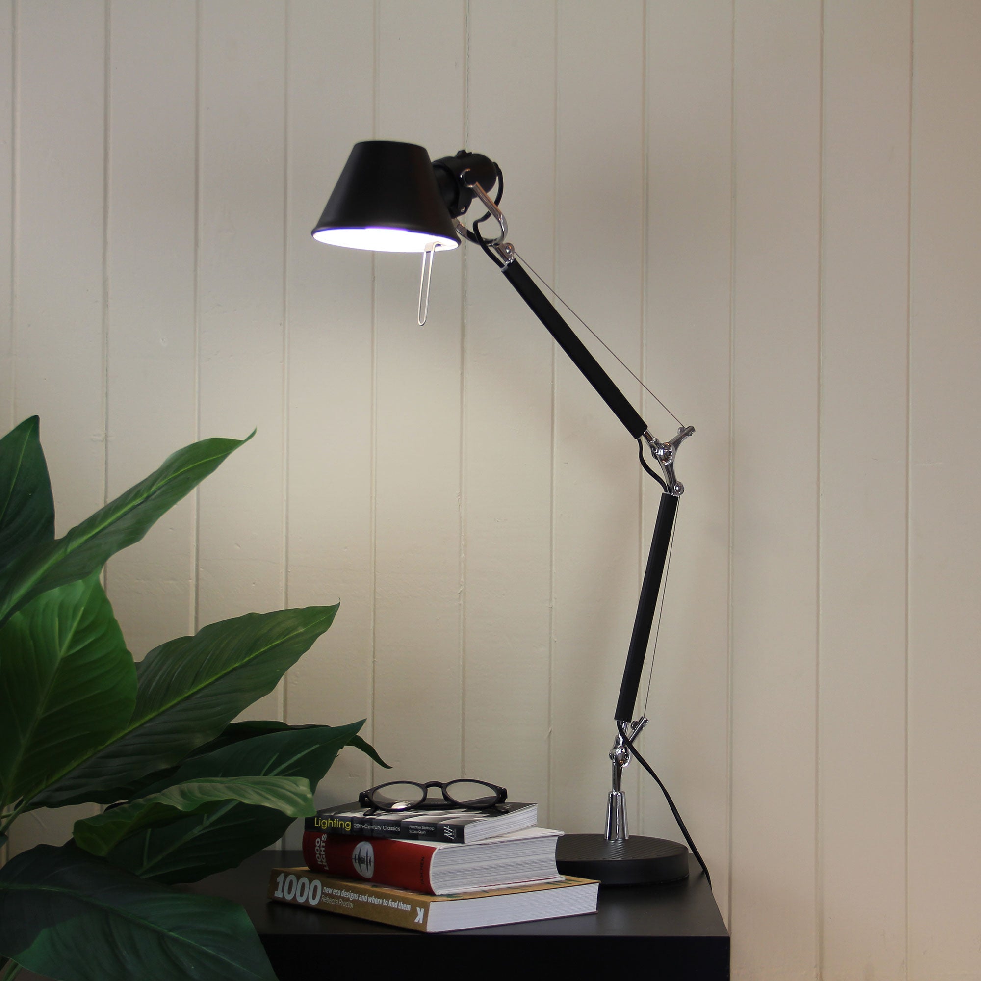 FORMA ADJUSTABLE DESK LAMP BLACK - OL92961BK