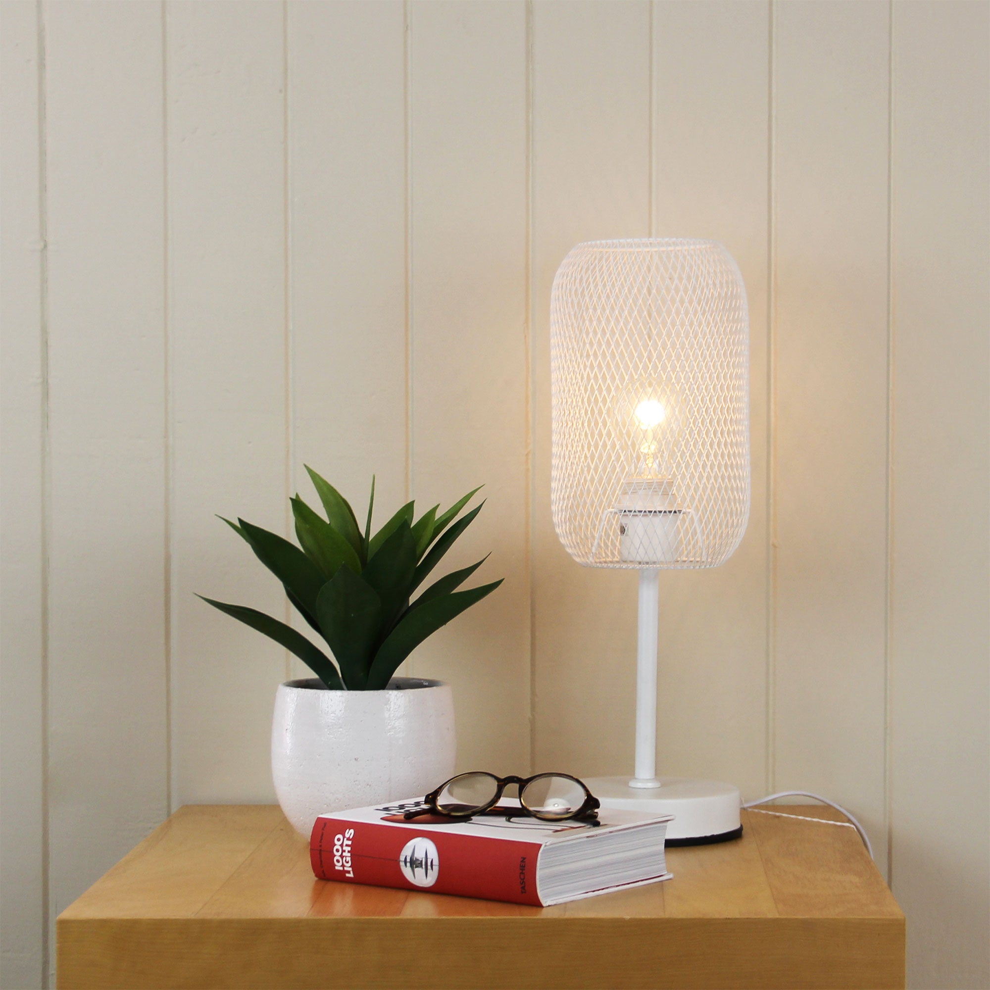 BRAZZ TOUCH LAMP MATT WHITE COMPLETE ON-OFF - OL93123WH