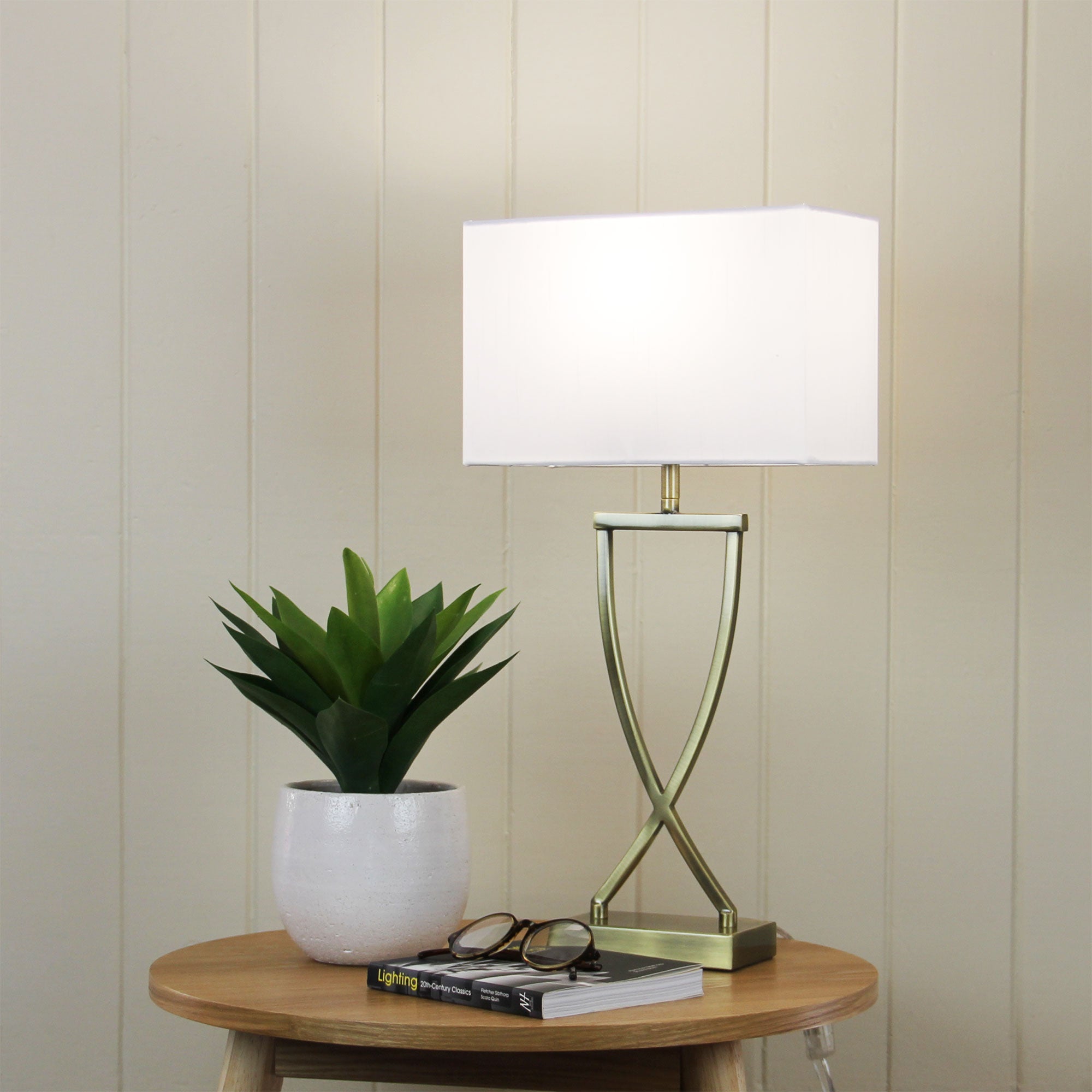 CHI TABLE LAMP ANTIQUE BRASS COMPLETE w/SHADE - OL93801AB