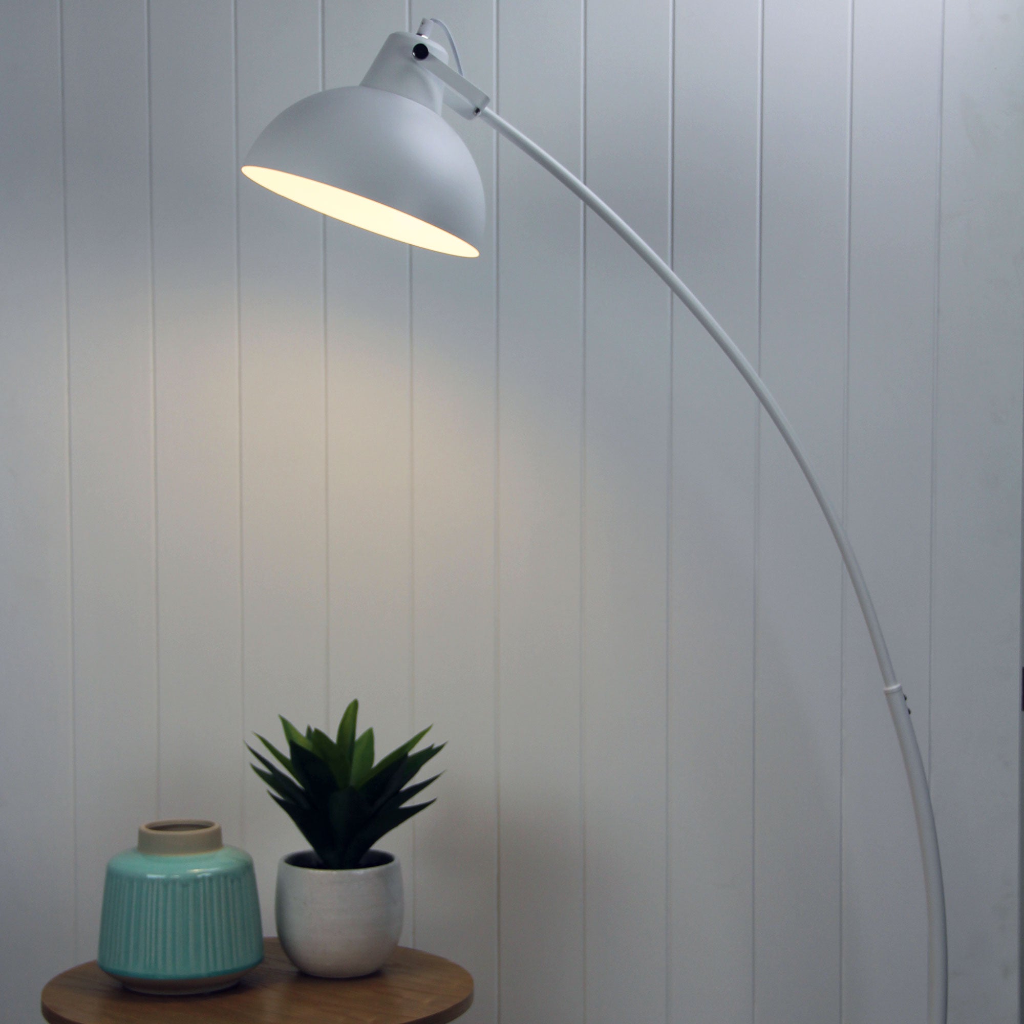 LAGO FLOOR LAMP White - OL93953WH