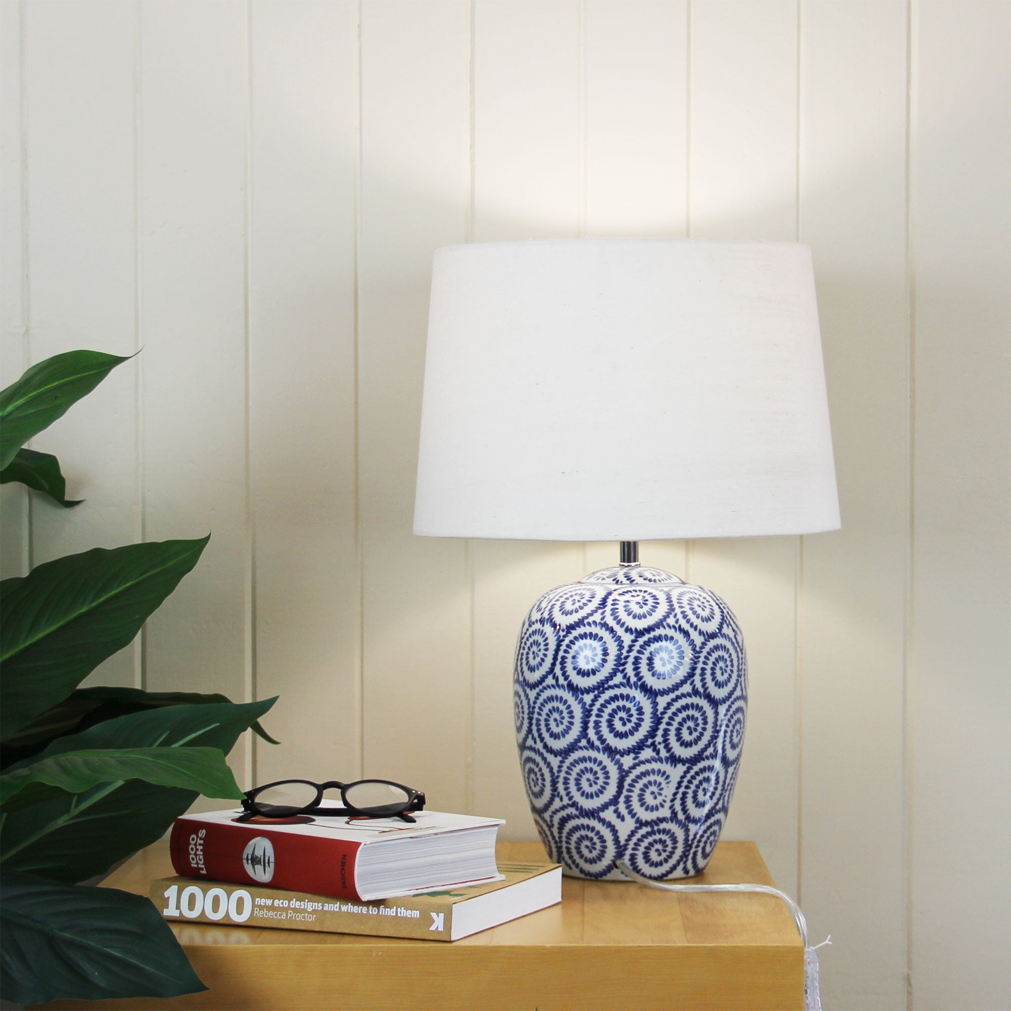 PIPPI Ivory and Blue Ceramic Table Lamp - OL98842