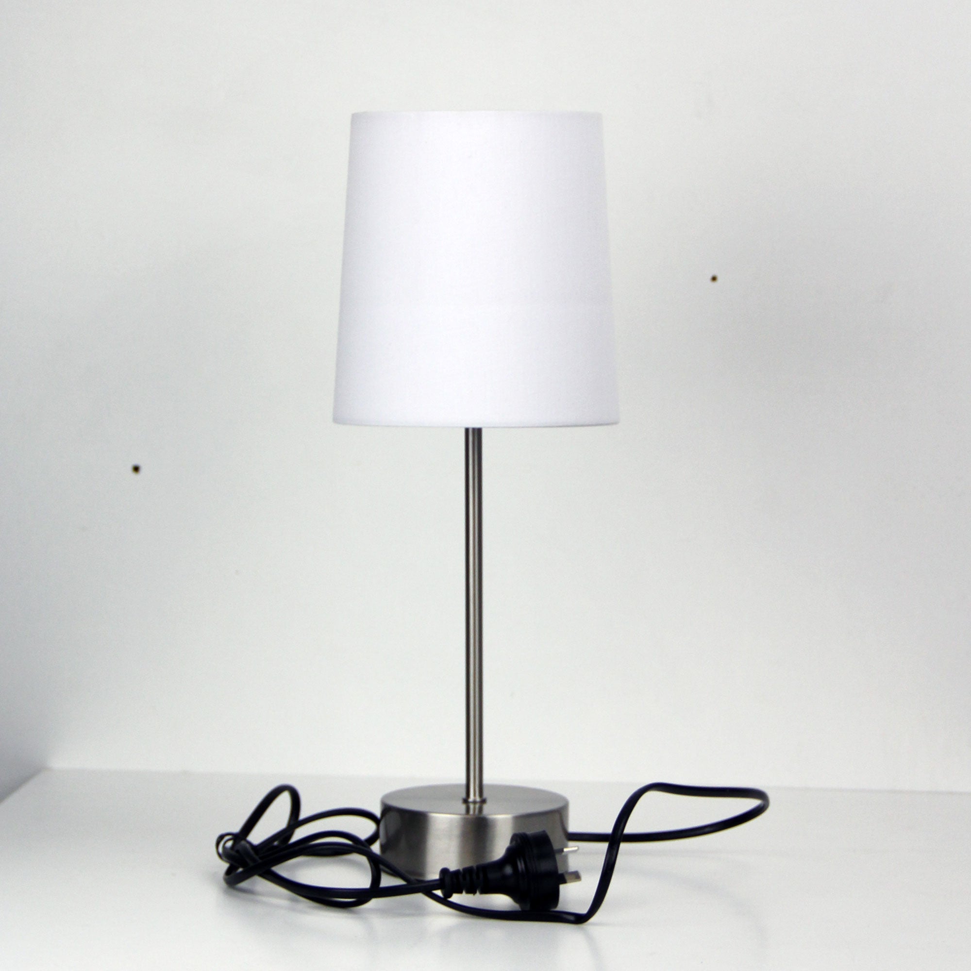 LANCET TOUCH LAMP w/ WHITE SHADE ON-OFF - OL99467WH