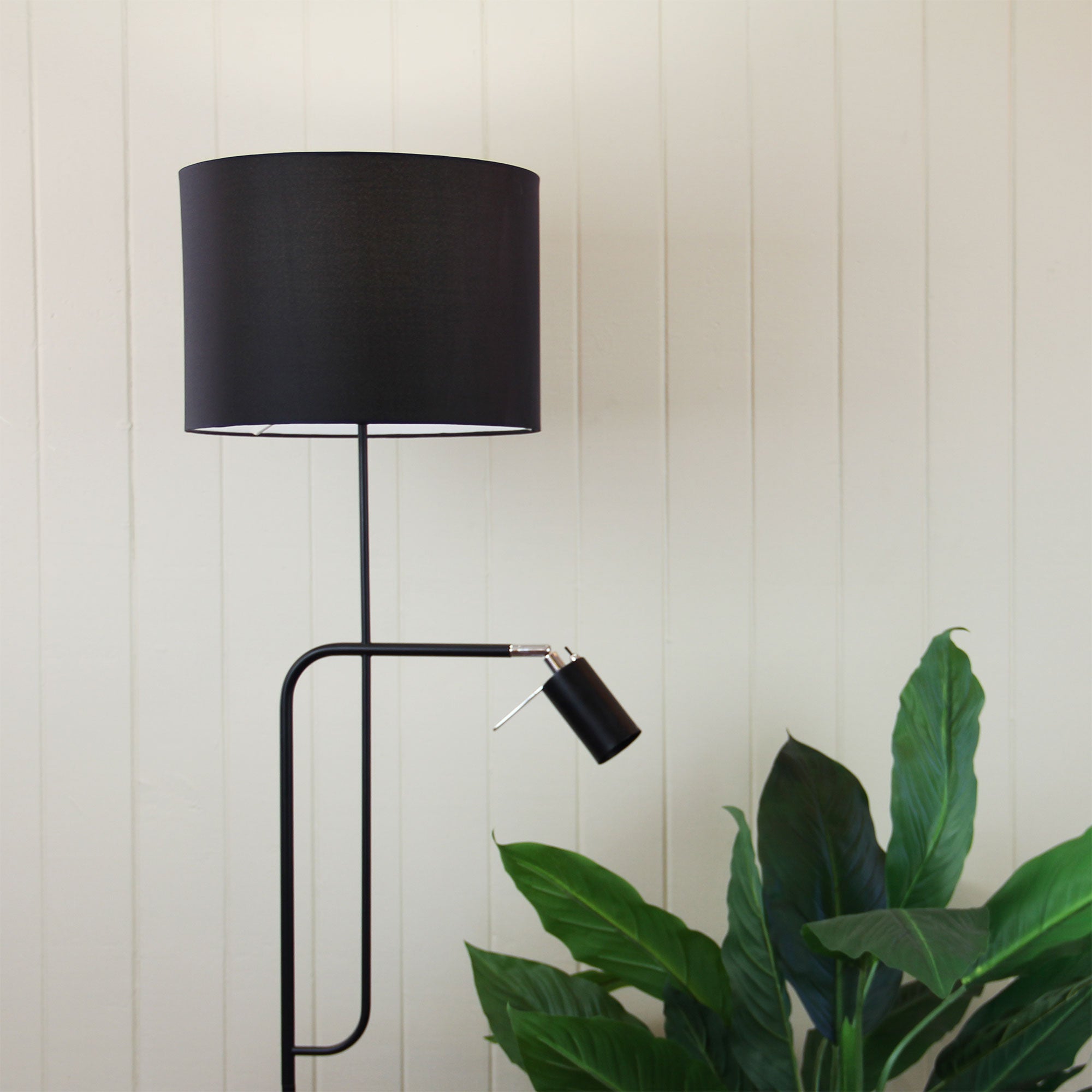CARMEN Floor Lamp with Child - SL98585BK